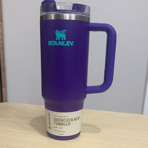 Stanley Quencher H2.0 Tumbler in Purple